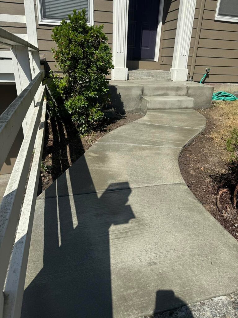 Custom Cedar Gate and Fence Installation – fencing in South Sound